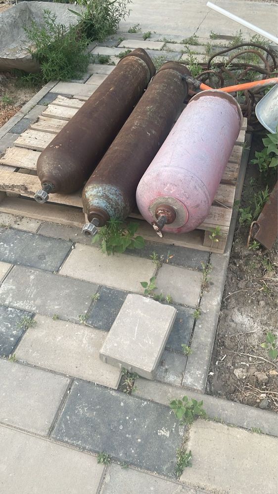 Продам баллоны для кислорода и пропана