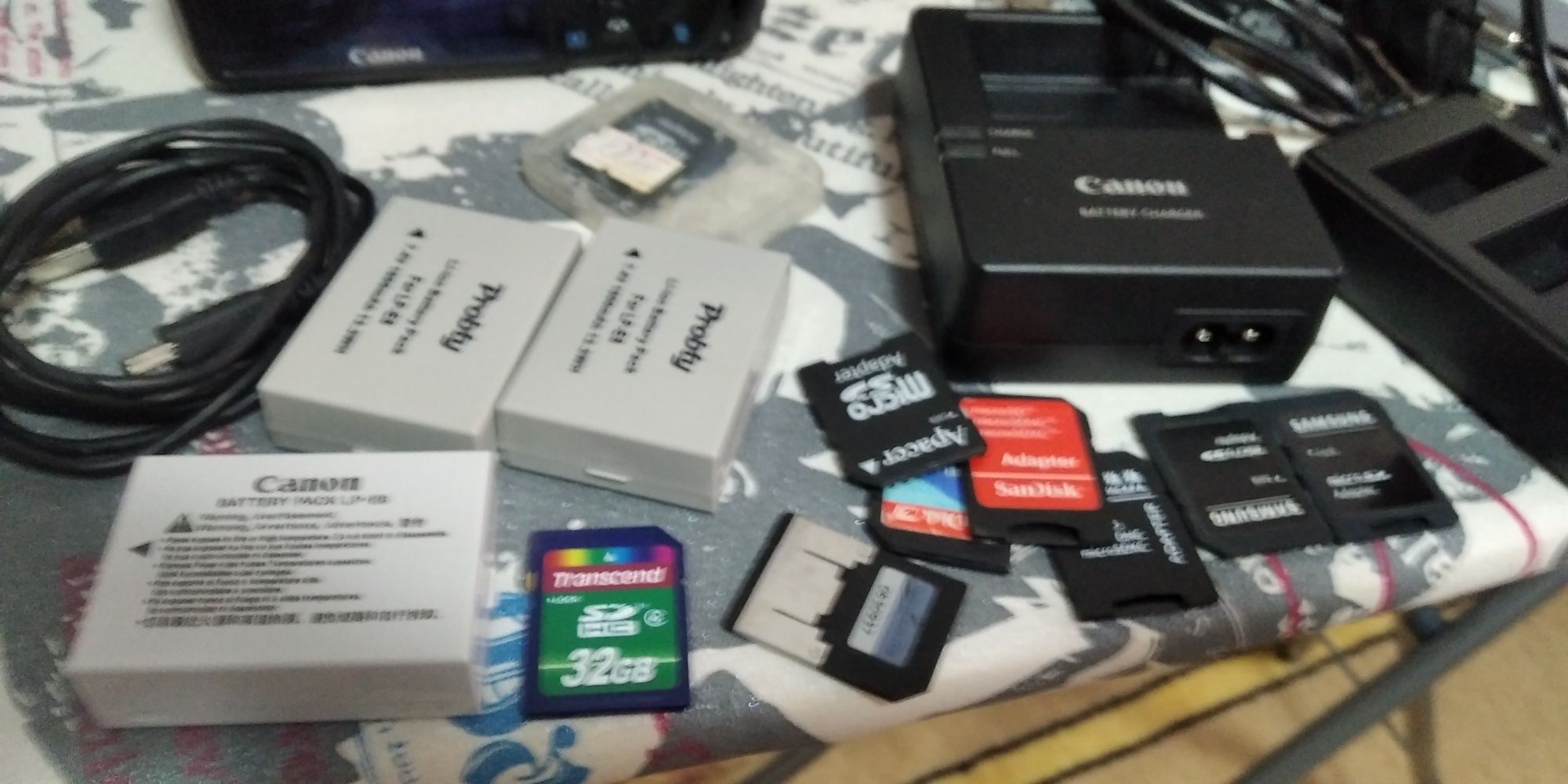 Продам зеркальный фотоаппарат EOS 550D
