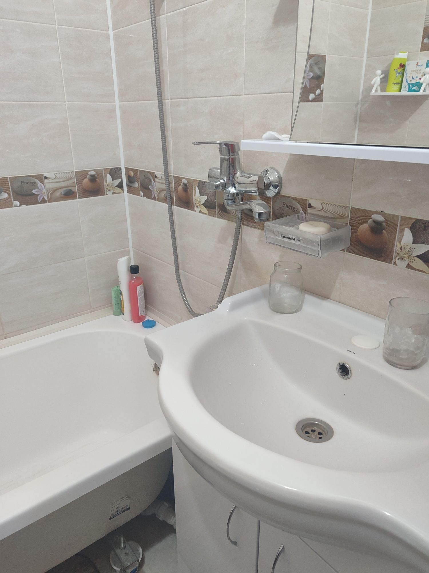 Продается 2 комн квартира. Район хлебокомбинат