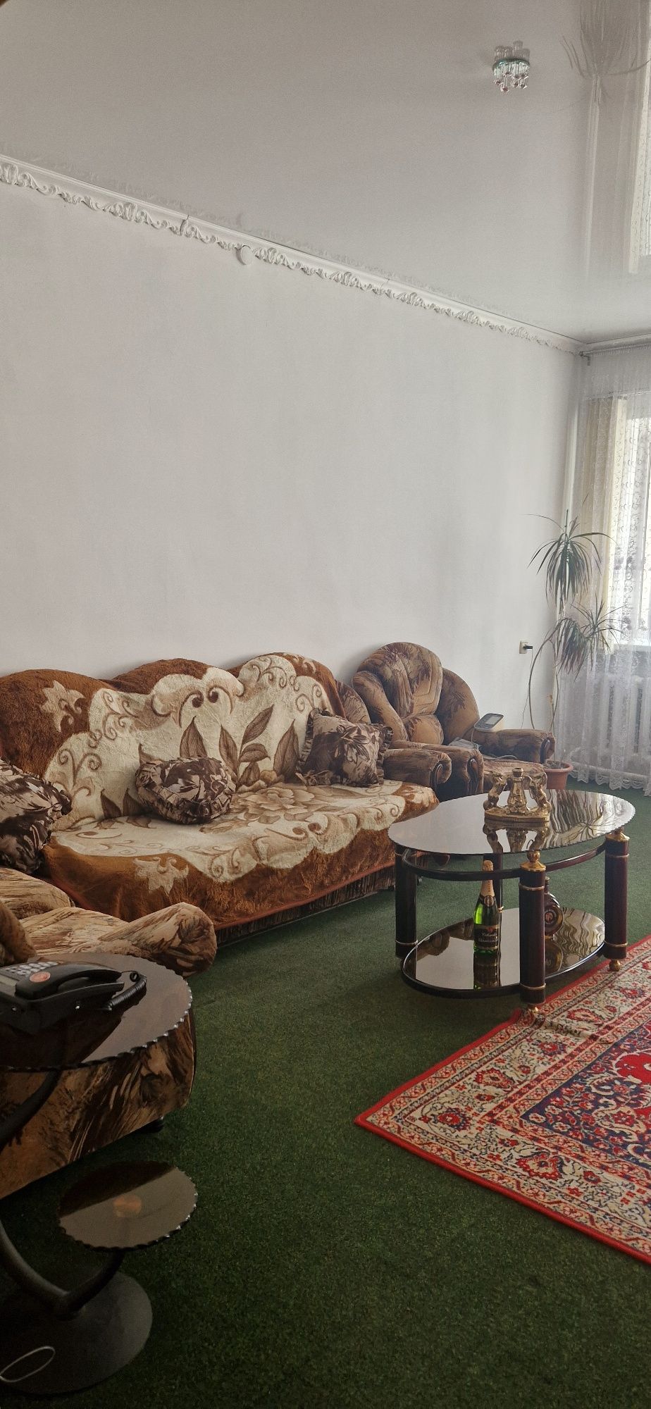 3-комнатная квартира · 152.4 м² · 1/2 этаж, Шухова ,1982г.п,кирпич.