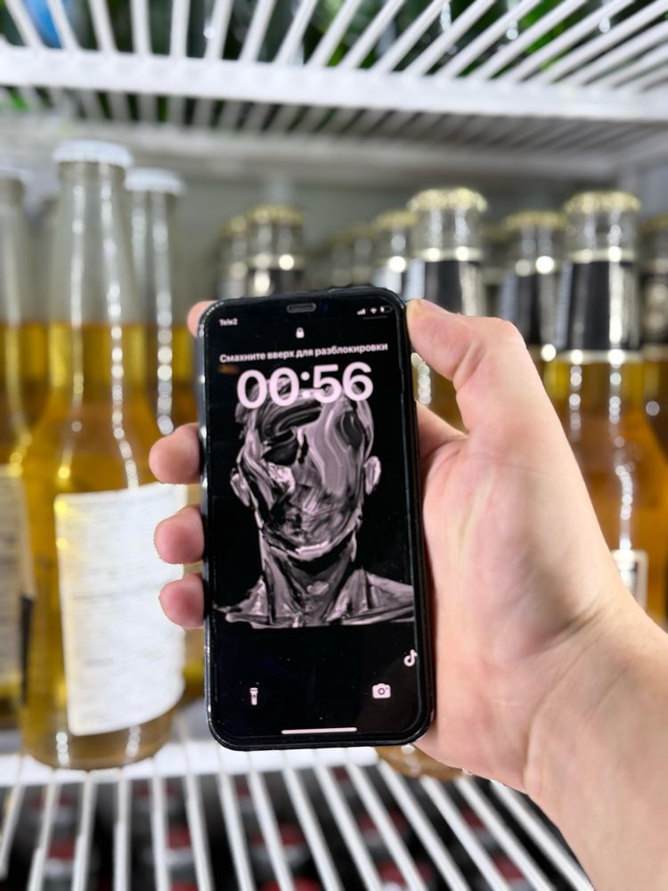 Iphone 12 mini в хорошем состояни