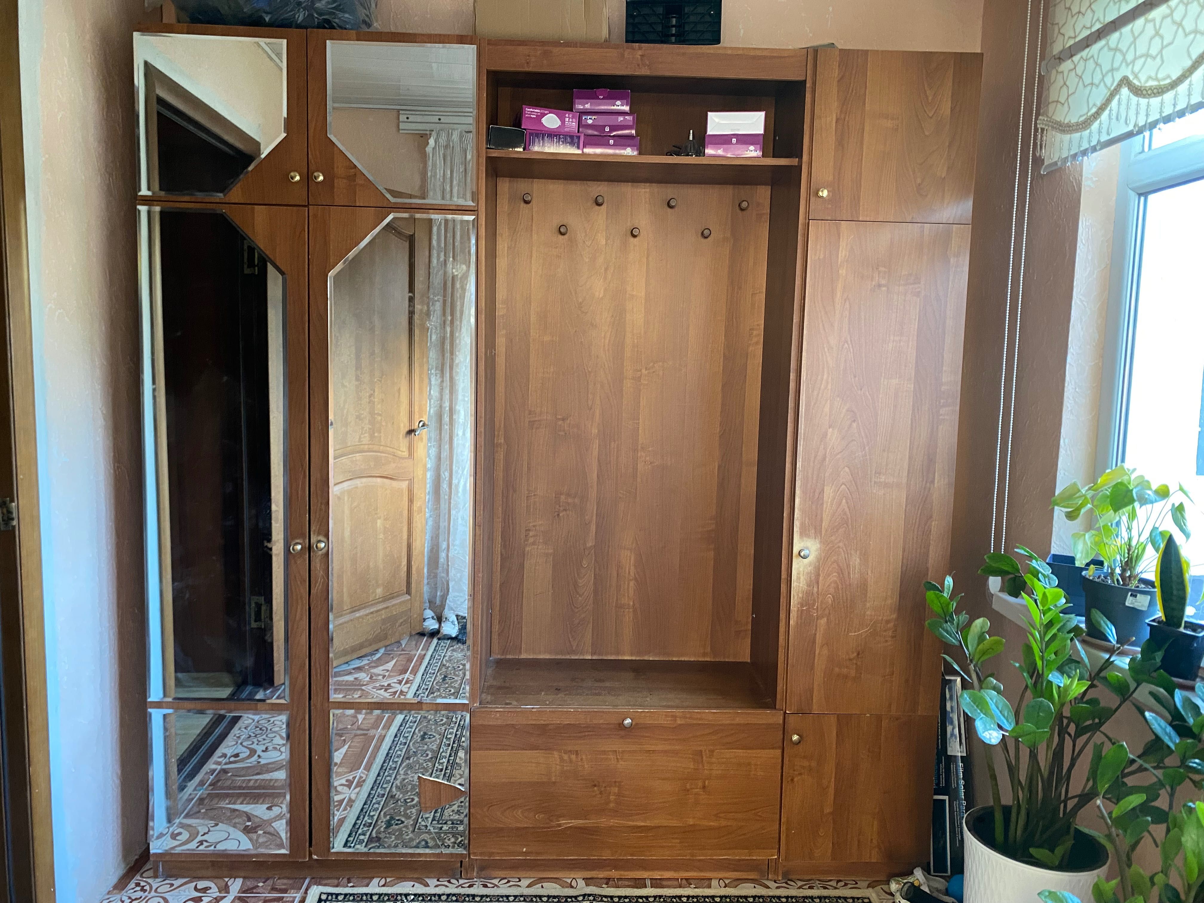продам прихожую мебель
