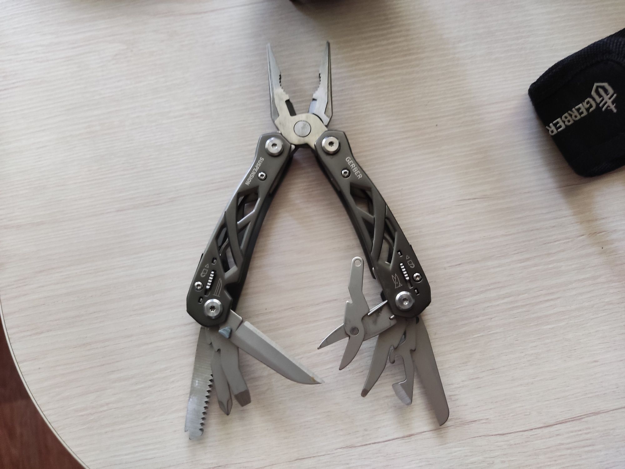 Походный мультитул Gerber Suspention