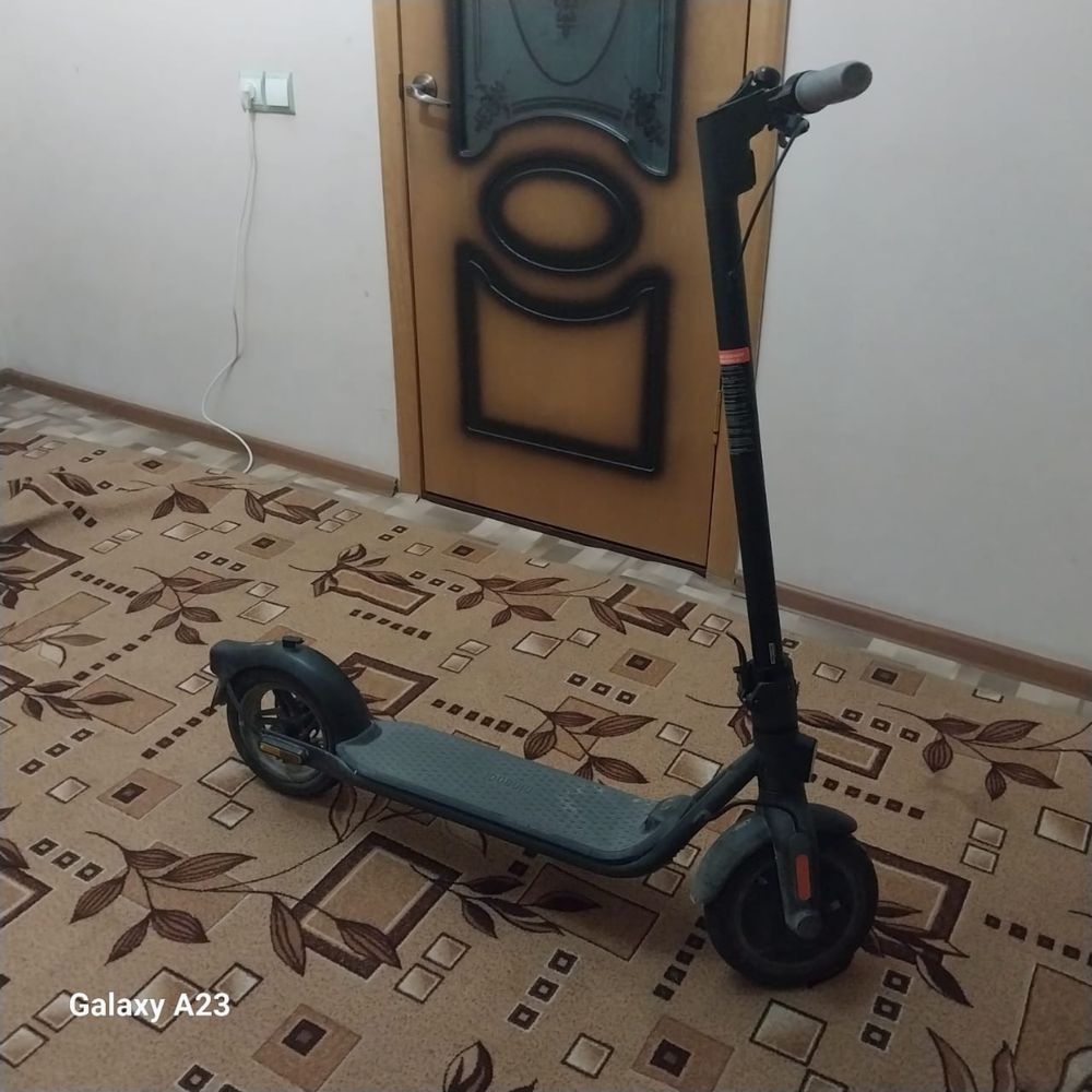 Электросамакат ninebot
