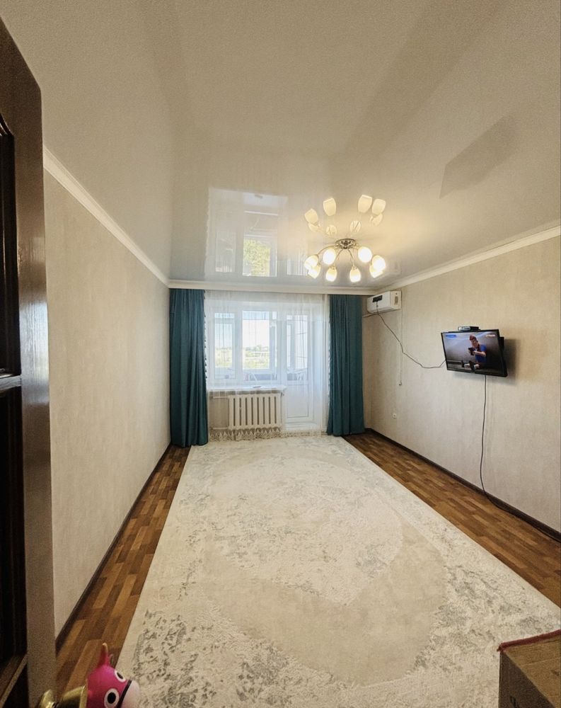 Продам 3-х комнатную квартиру в центре