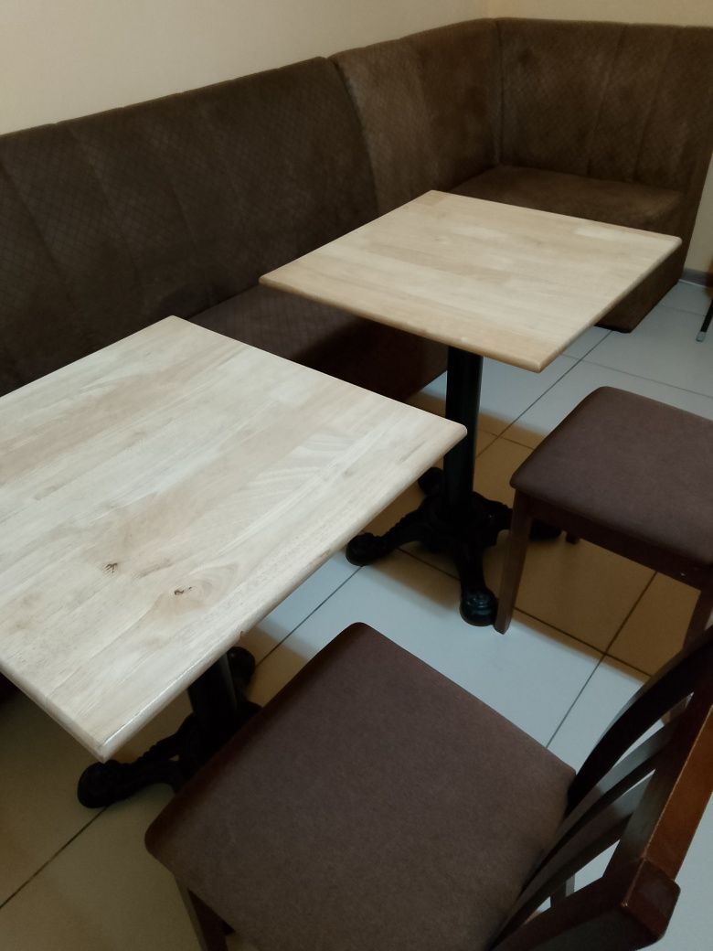 Продам столы и стулья для кафе