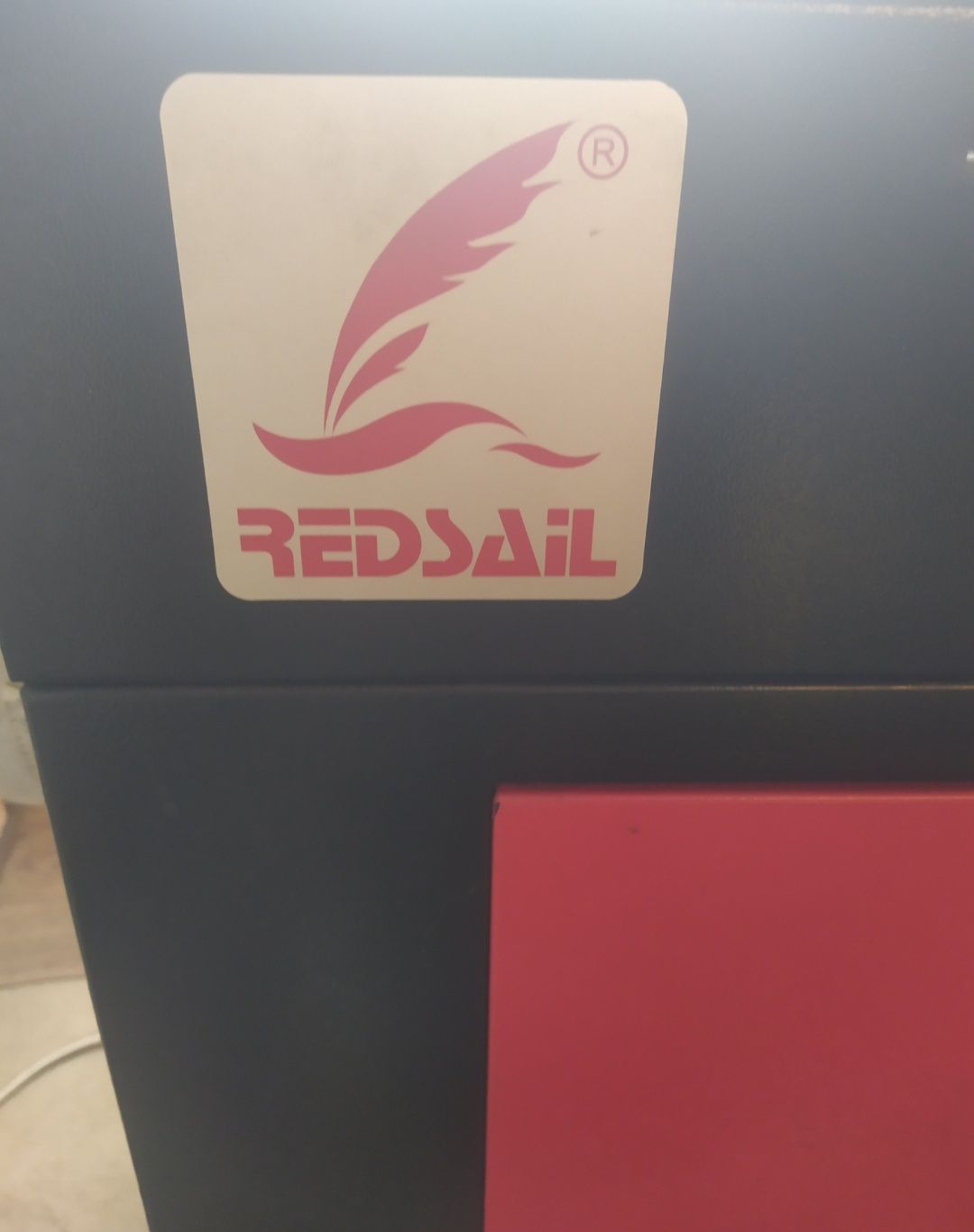 Лазерный станок Redsail, б/у