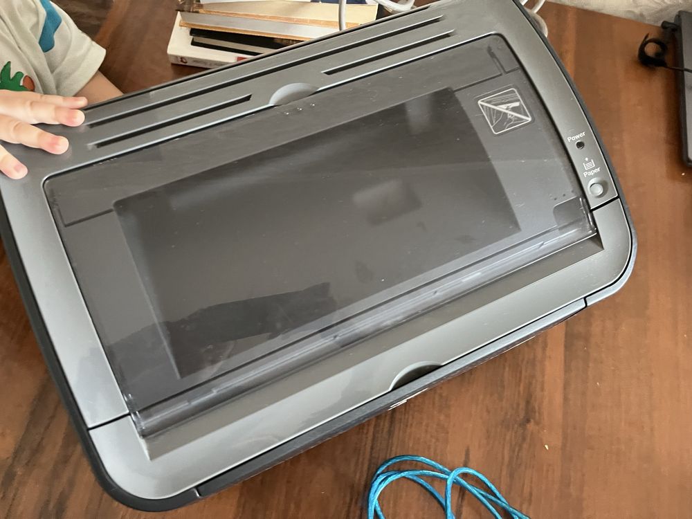 Продам Принтер canon i-sensys lbp29000