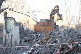 Демонтаж снос зданий снос построек перегородок проёмов дверей окон