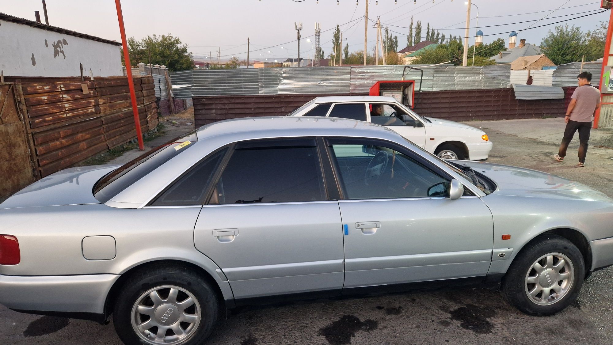 Продаётся Audi A6 1996г