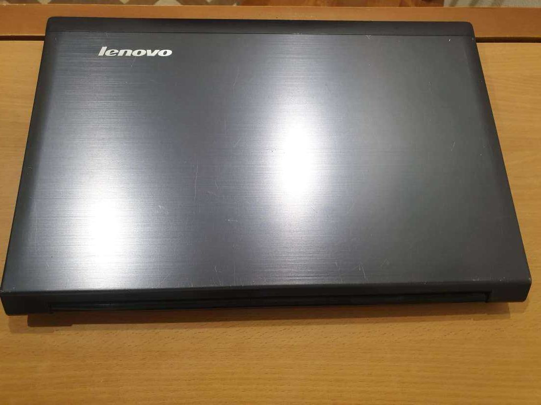 Мощный ноутбук Lenovo Core i5 2x2.5-3.1 ГГц/4 Gb/HDD 500 Gb/Nvidia 1Gb