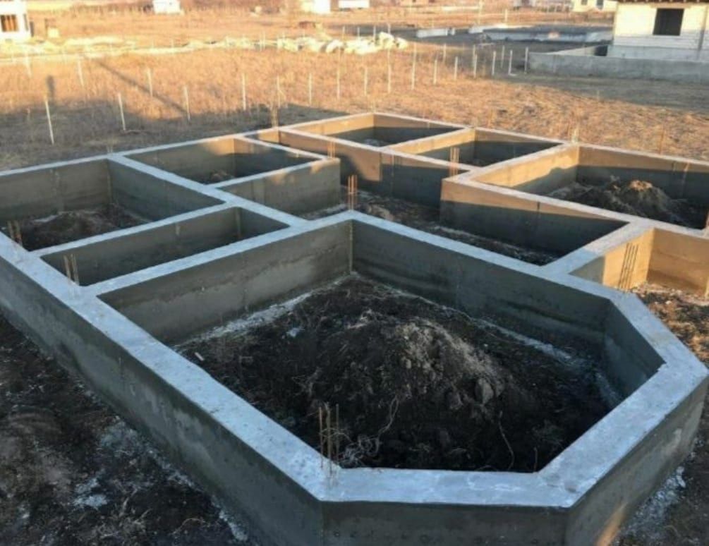 Заливаем фундамент со своей опалубкой