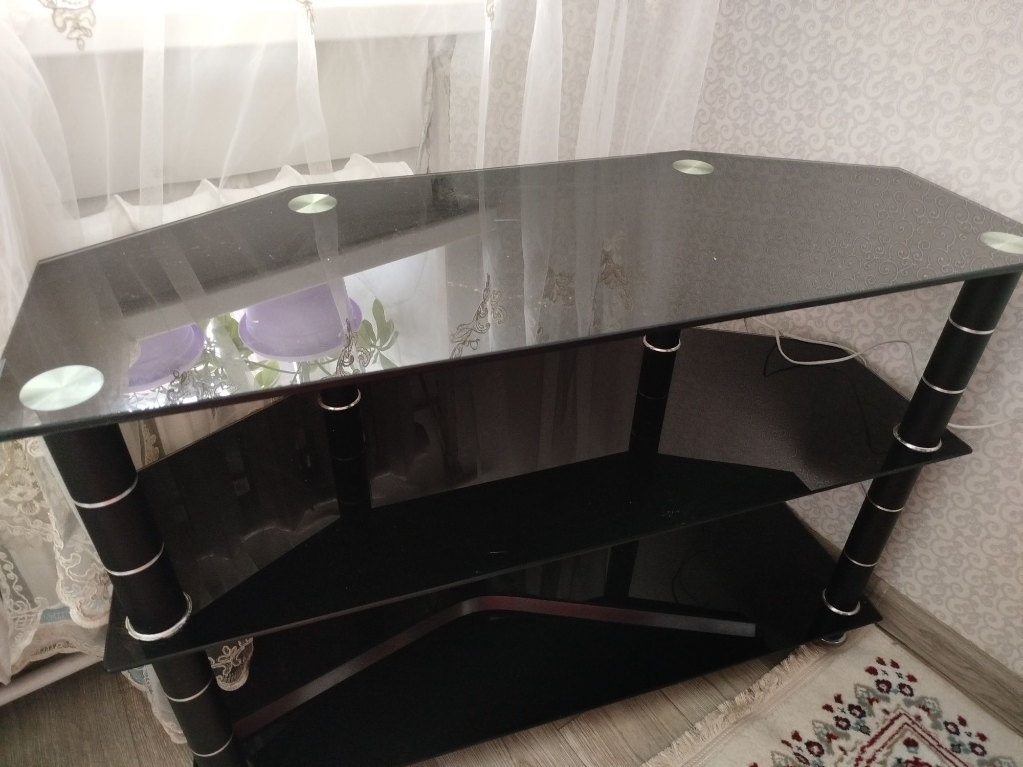 Подставка под телевизор