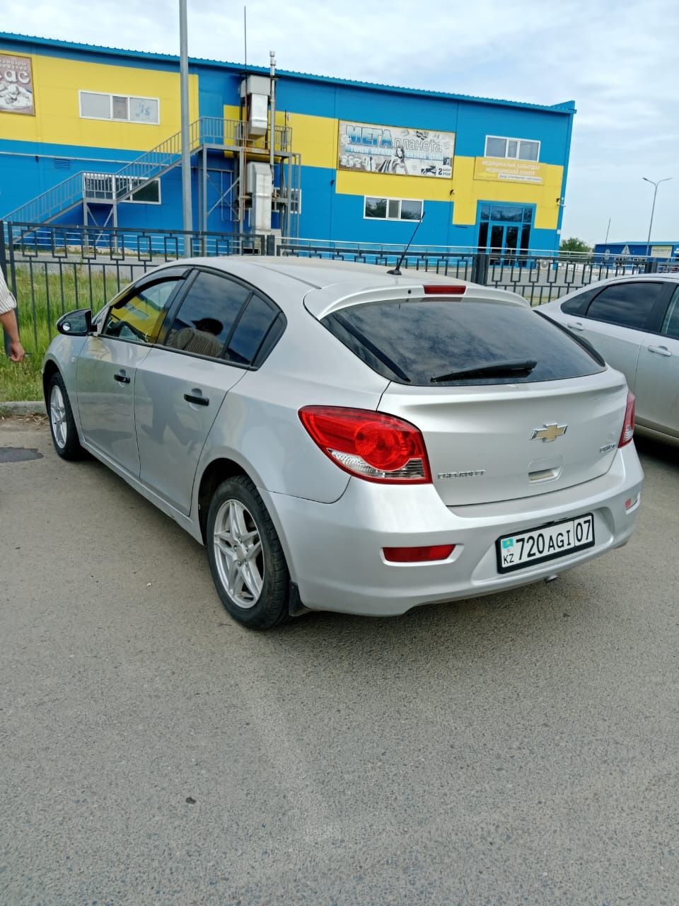 Шевроле круз 1.8