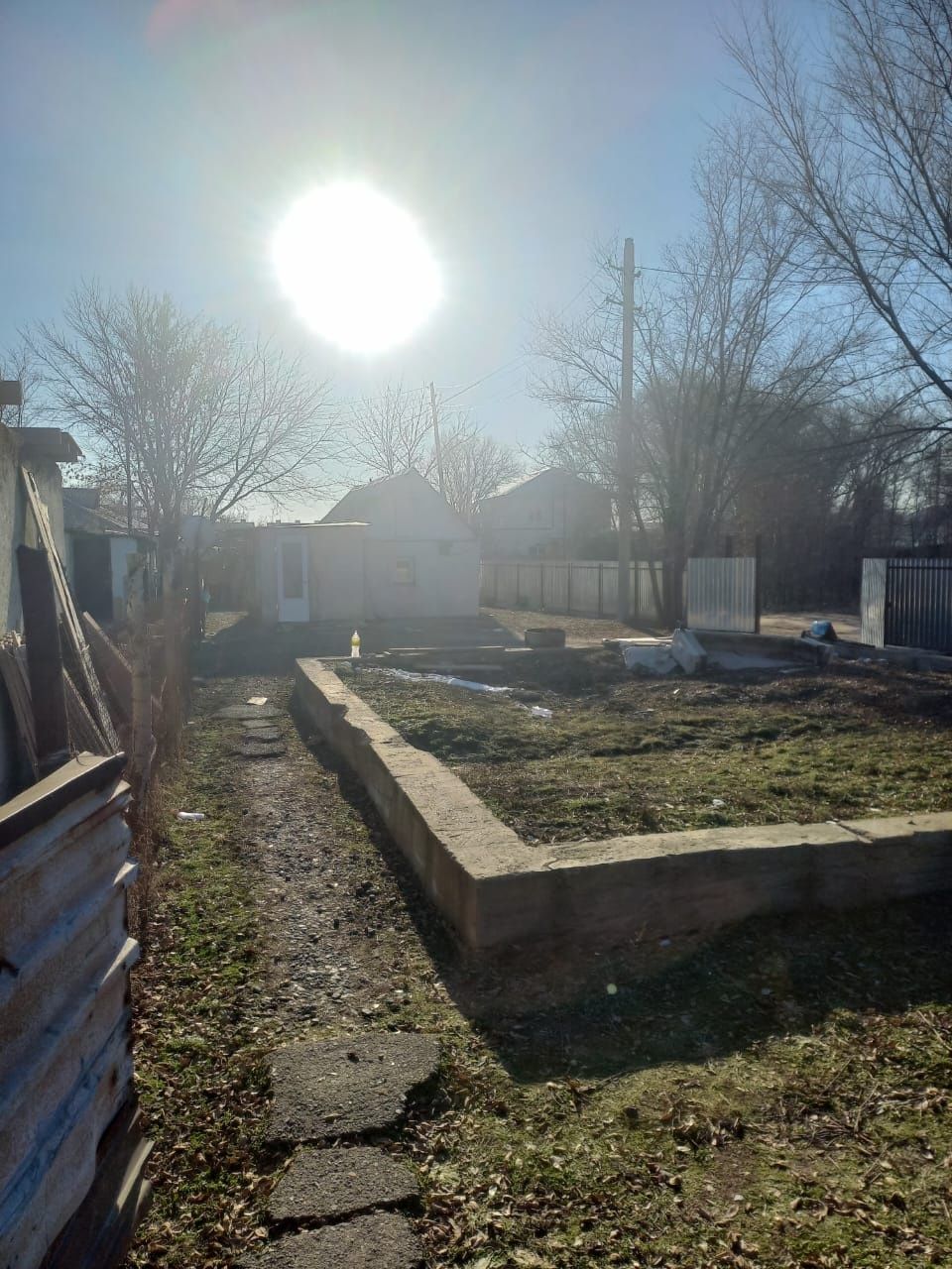 Ақсай  қаласында жер үй сатылады