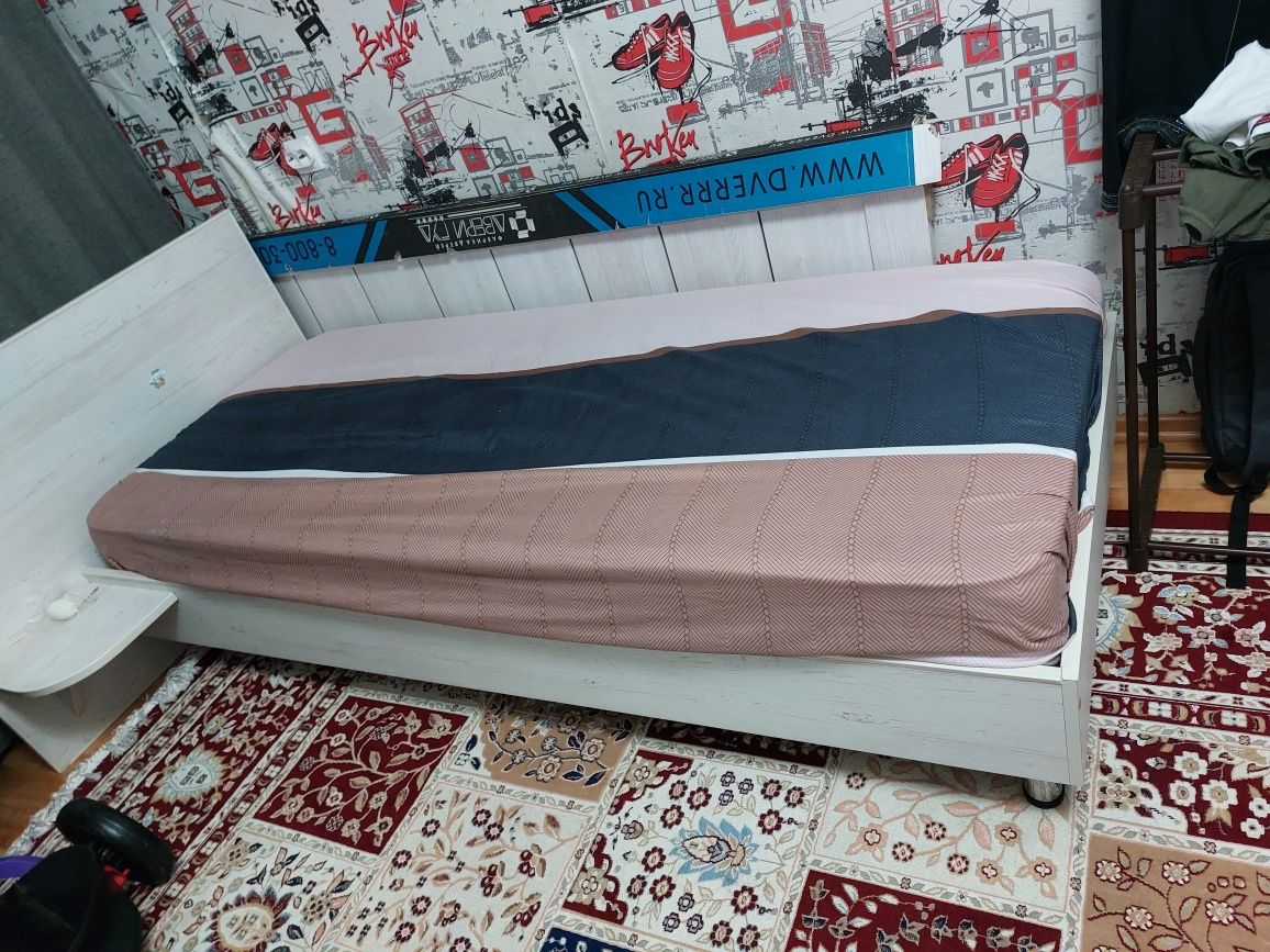 Кровать односпальные