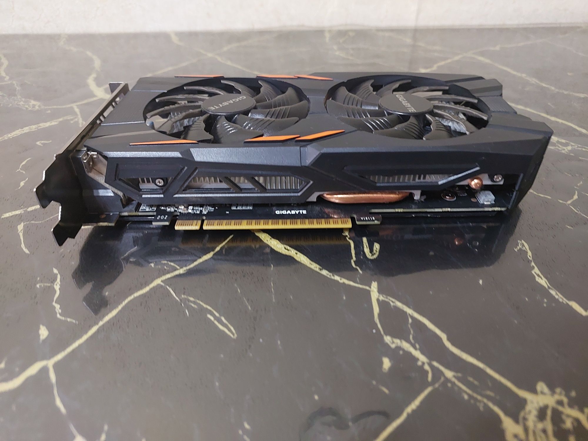 Видеокарта GIGABYTE