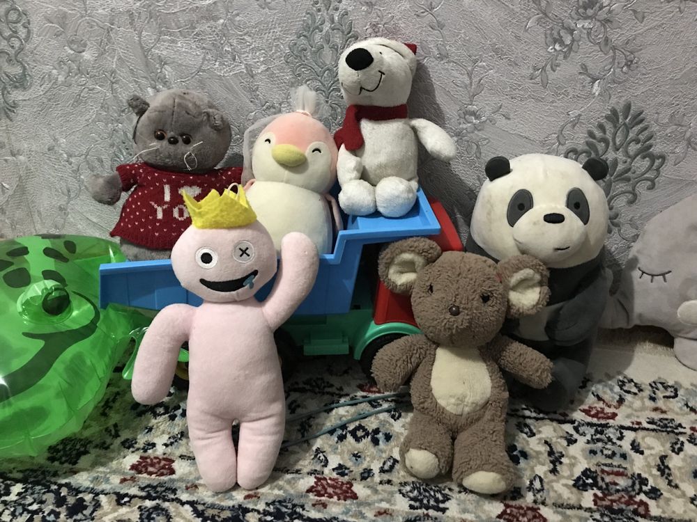 Продам игрушки разные