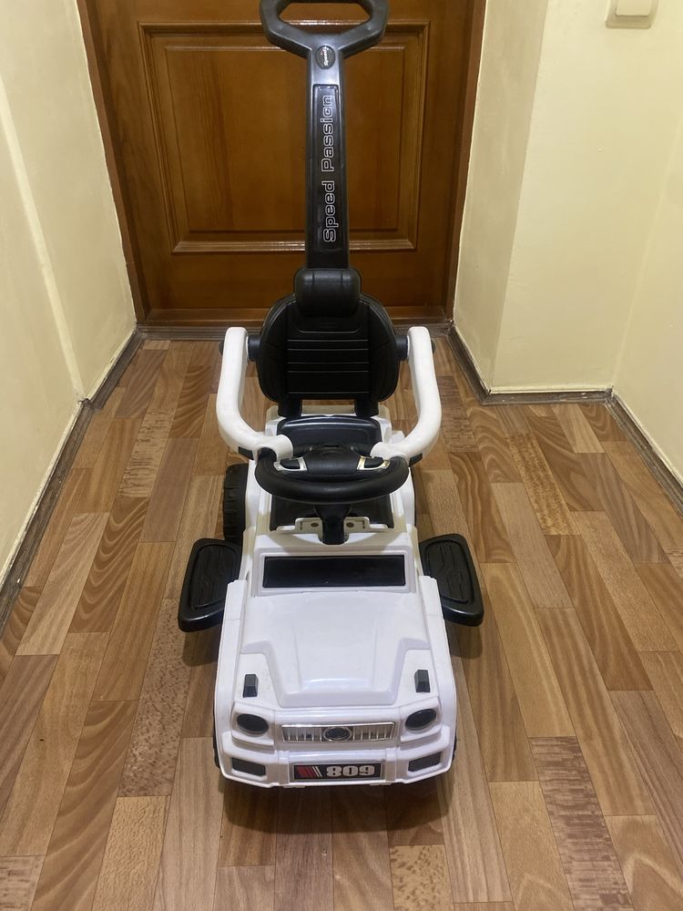 Продам толокар mercedes benz каталка