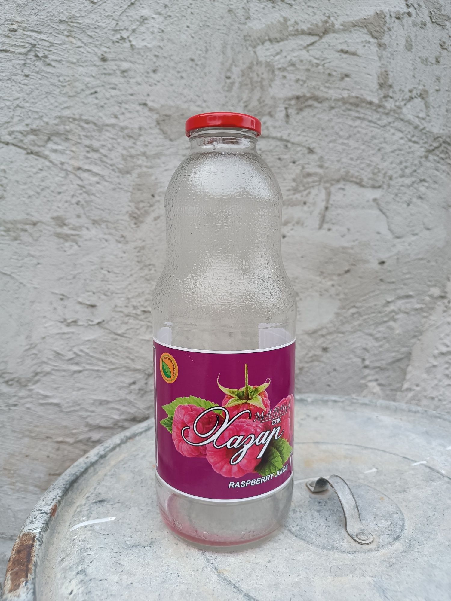 Продаются литровые бутылки стеклянные