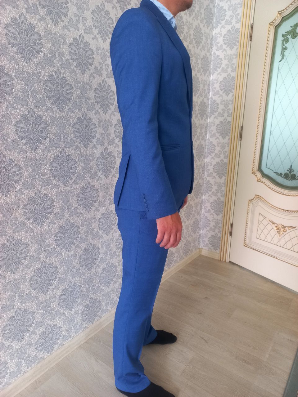 Продам костюм тройка