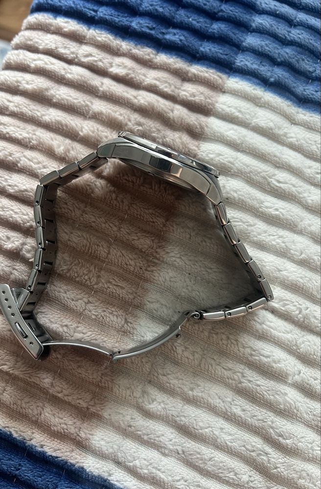 Продаю Casio ediface часы