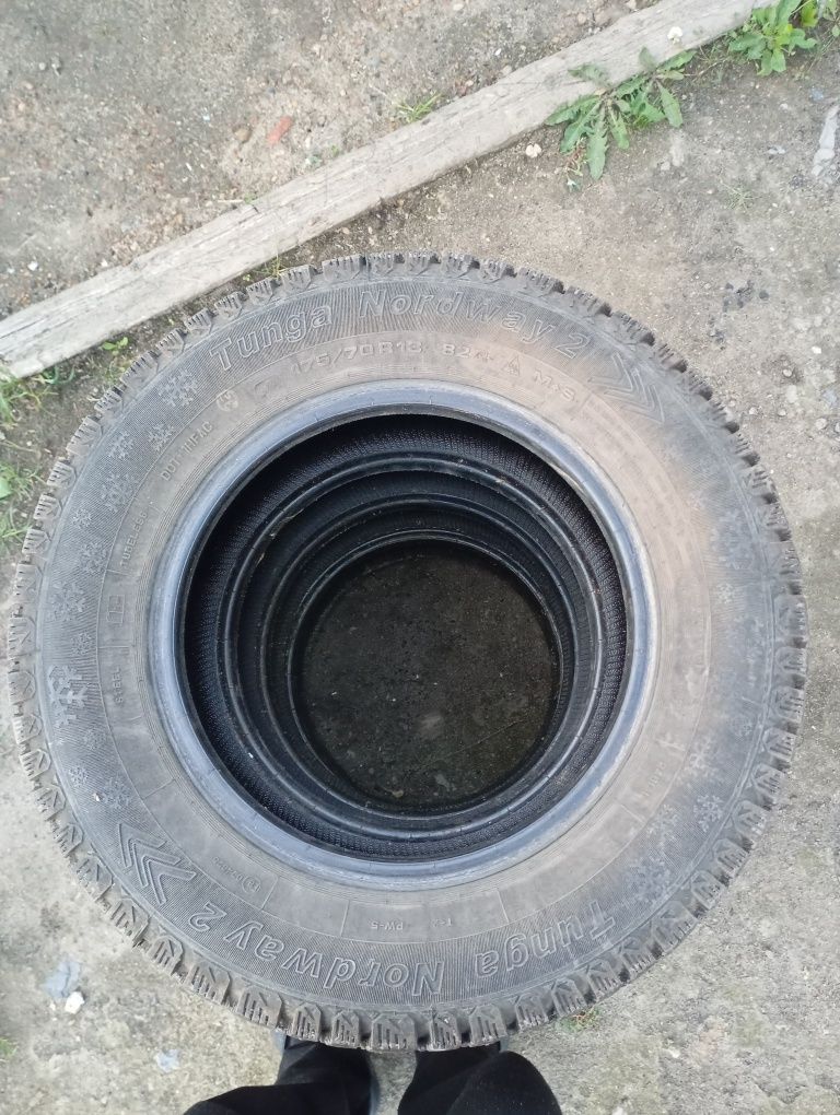 Продам зимние шины