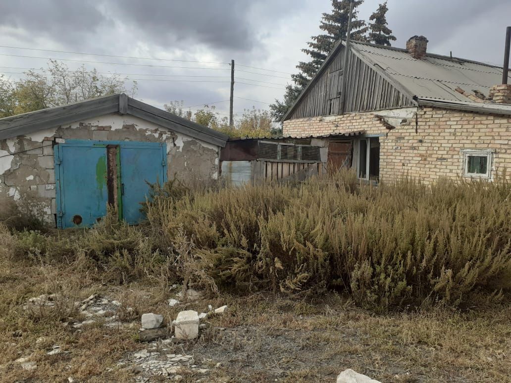 Срочно Продам дом на 2 хозяина под разбор можно под держать скатину в