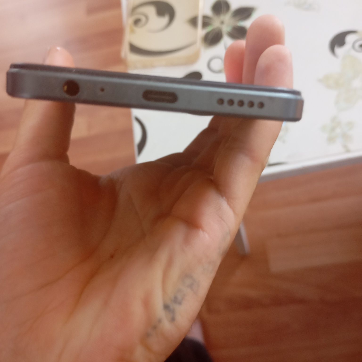 Продам vivo y 17s.   128 Гб памяти