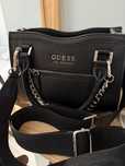 Сумка тоут Guess