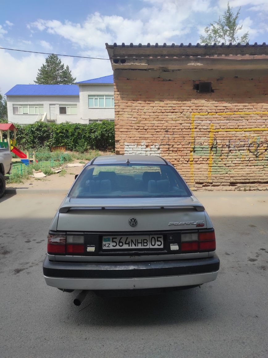 Volkswagen Passat b3 в хорошем состоянии.