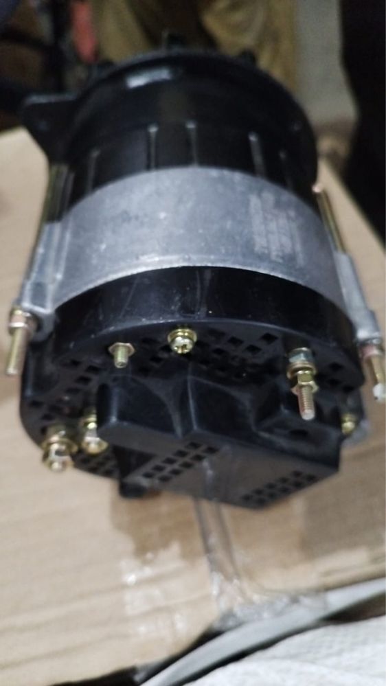 Генератор МТЗ 12/24В 1000W 70A