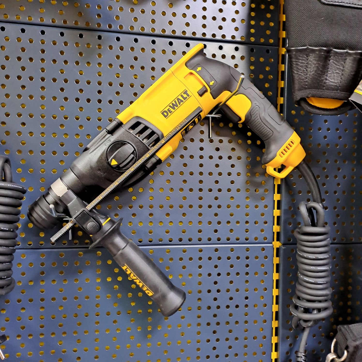 Перфоратор DeWALT/Девольт! Бесплатная доставка! Рассрочка/Рэд!Гарантия
