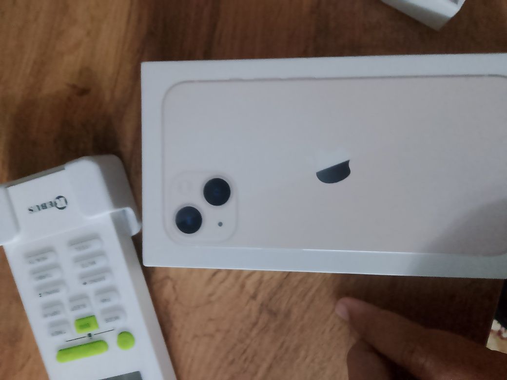 IPhone 13 вздулся аккумулятор