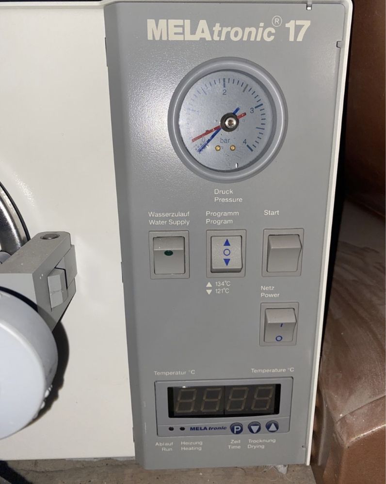 Автоклав Melatronic 17