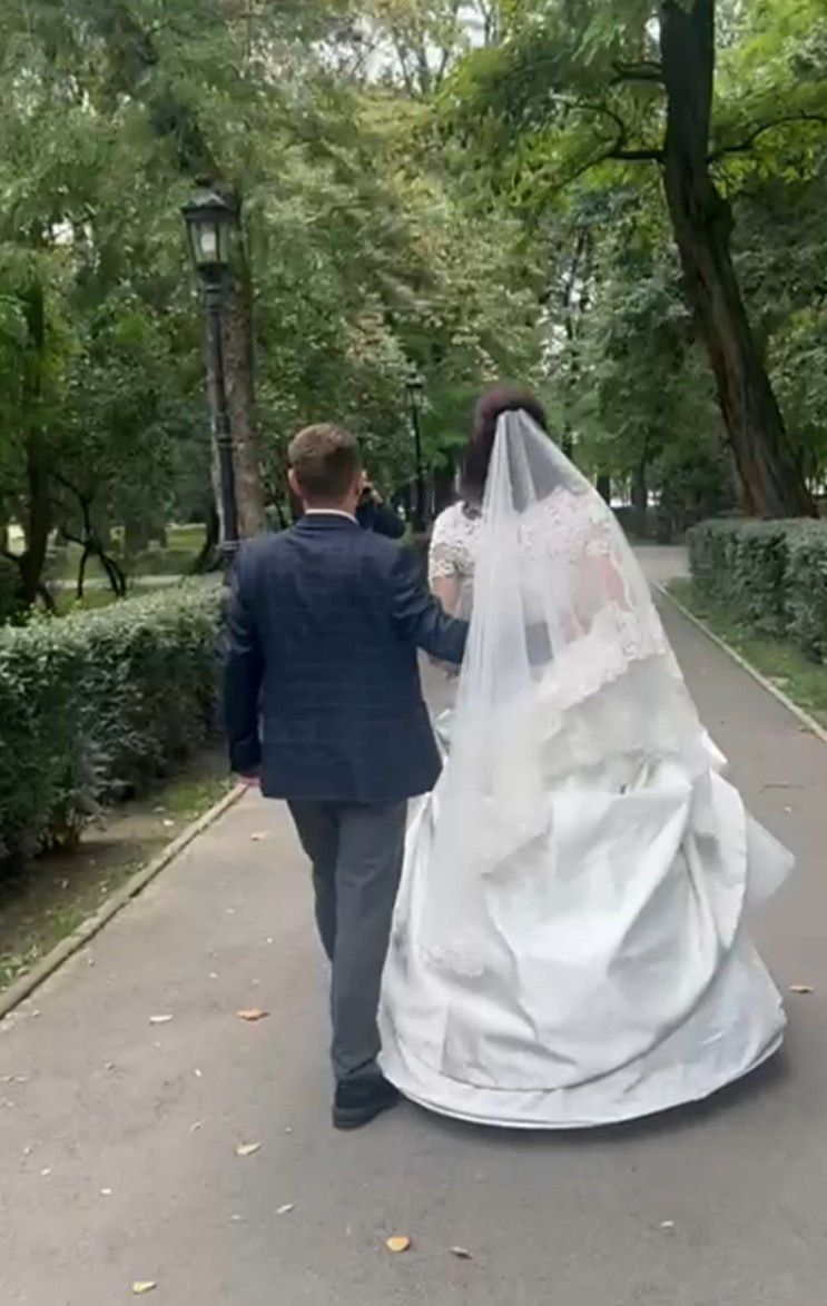 Свадебное платье айвори, белоснежное, красивое