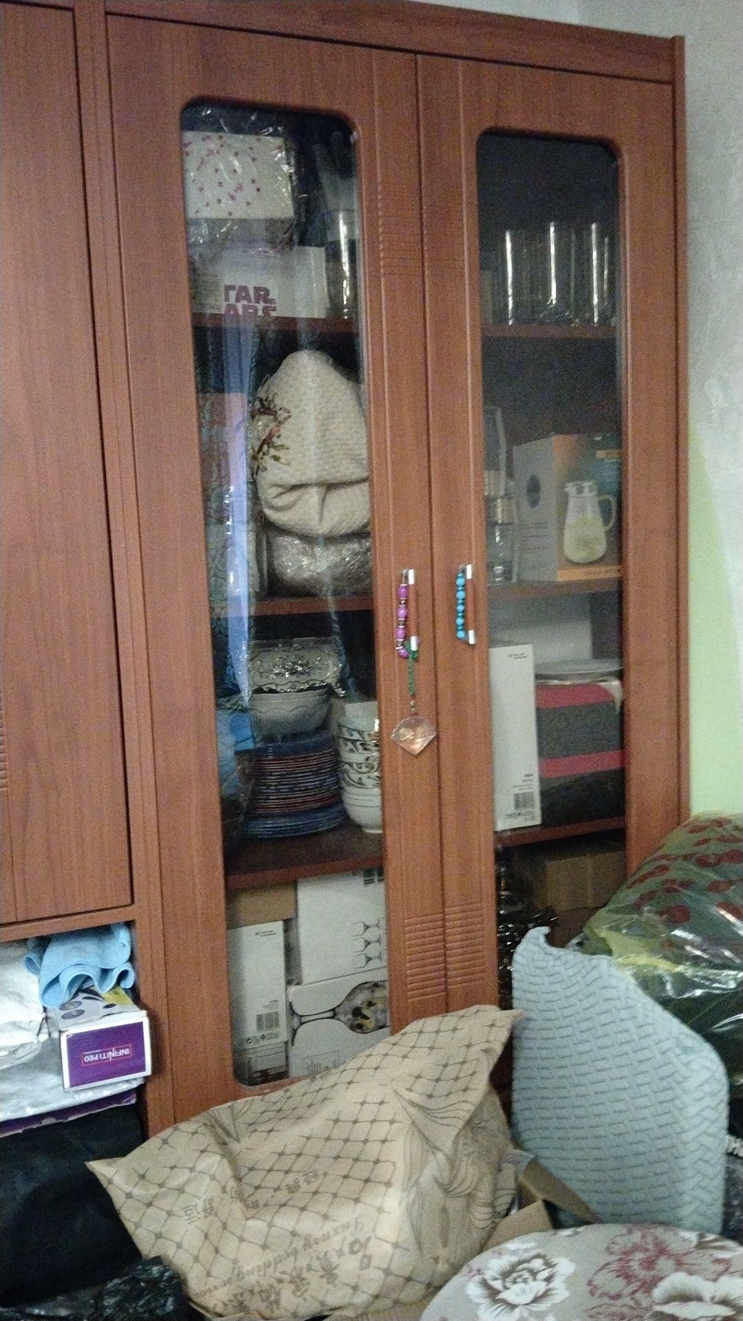Срочно продам шкаф-горка,Евормебель Стоплит