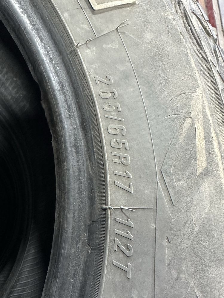Продам резину Maxxis 771