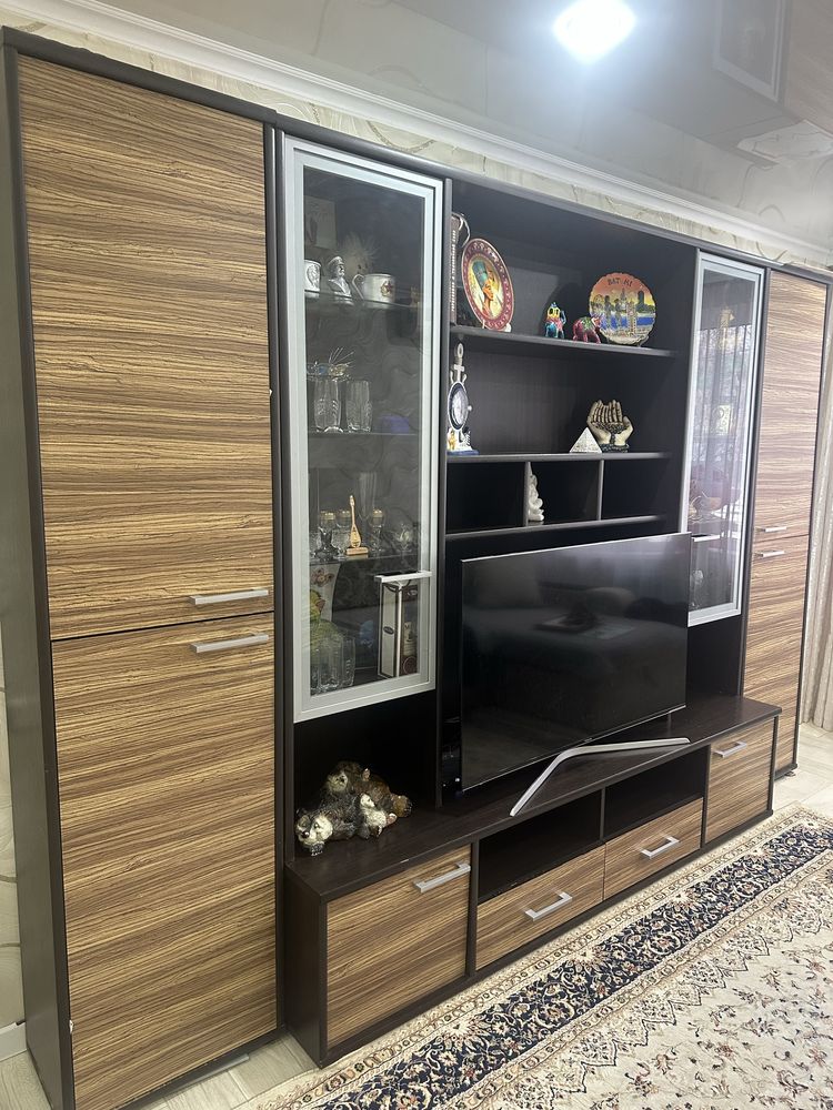 Продам стенку для гостиной