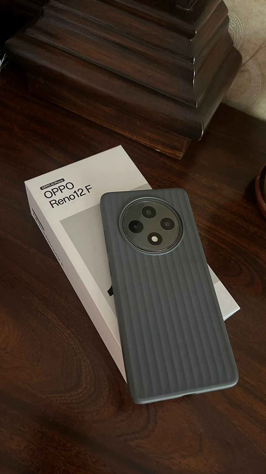 Oppo 12 F 256  на гарантии