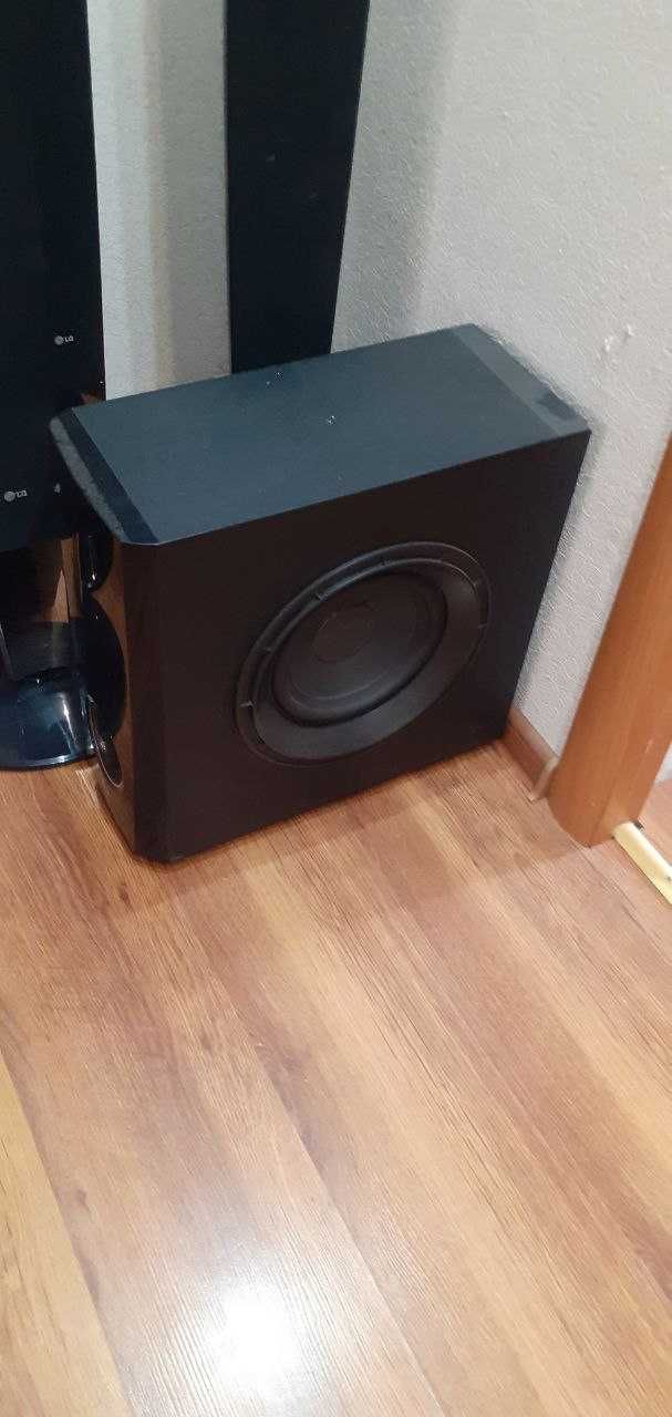 4 Колонки + саб от домашнего кинотеатр LG