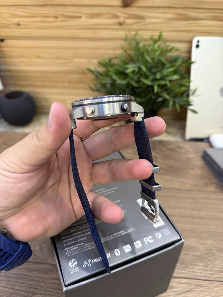 Garmin Marq Captain в идеальном состояний,коробка зарядка имеется
