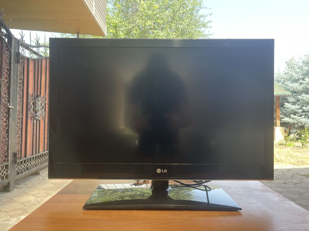 Телевизор LG 32LV3500-ZA на продажу