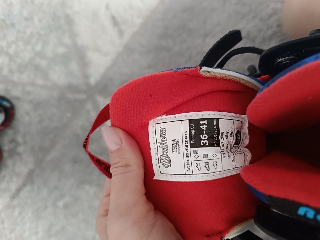Продам роликовые коньки с регулировкой размера 36-41