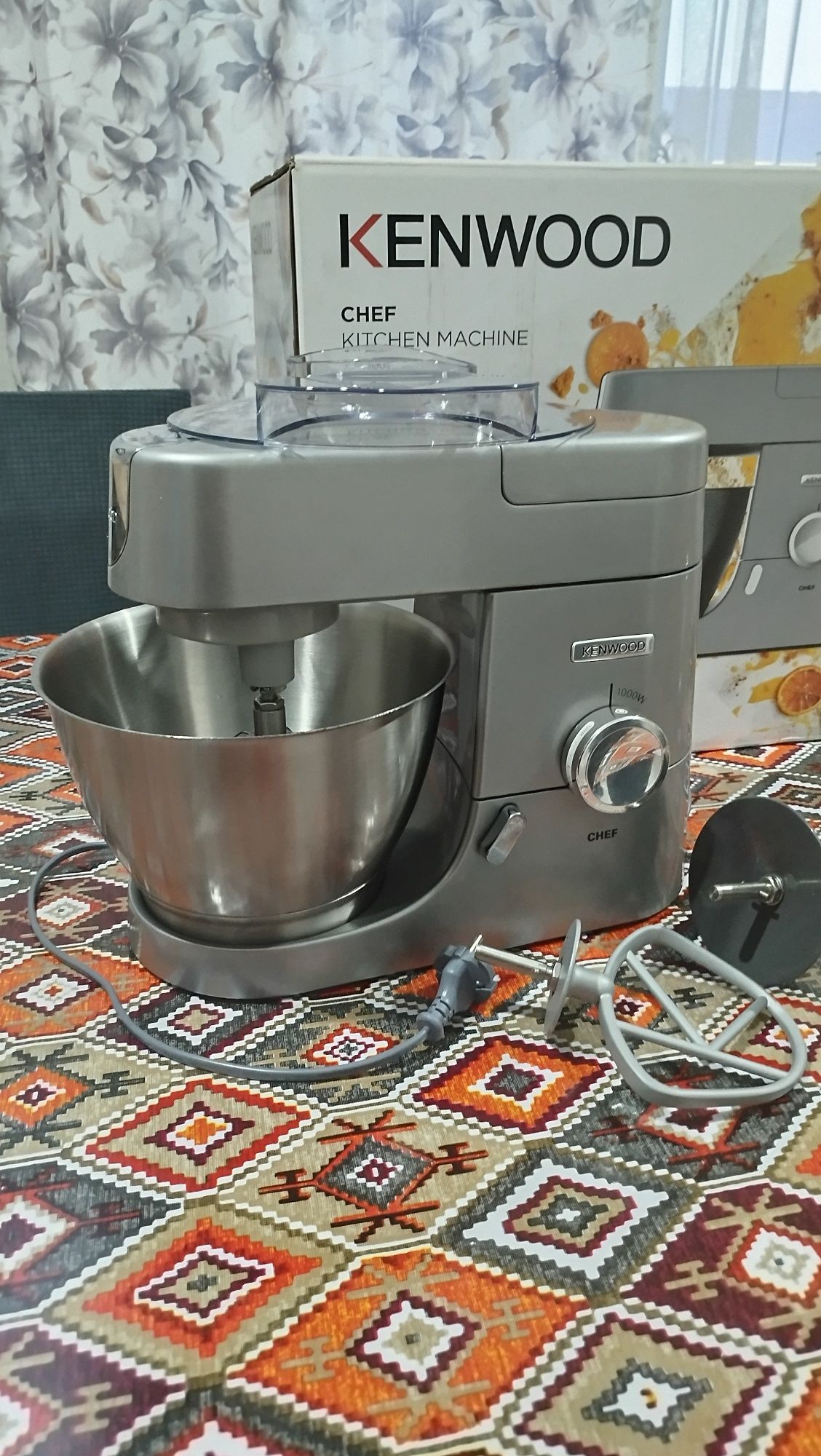 Продам кухонный комбайн