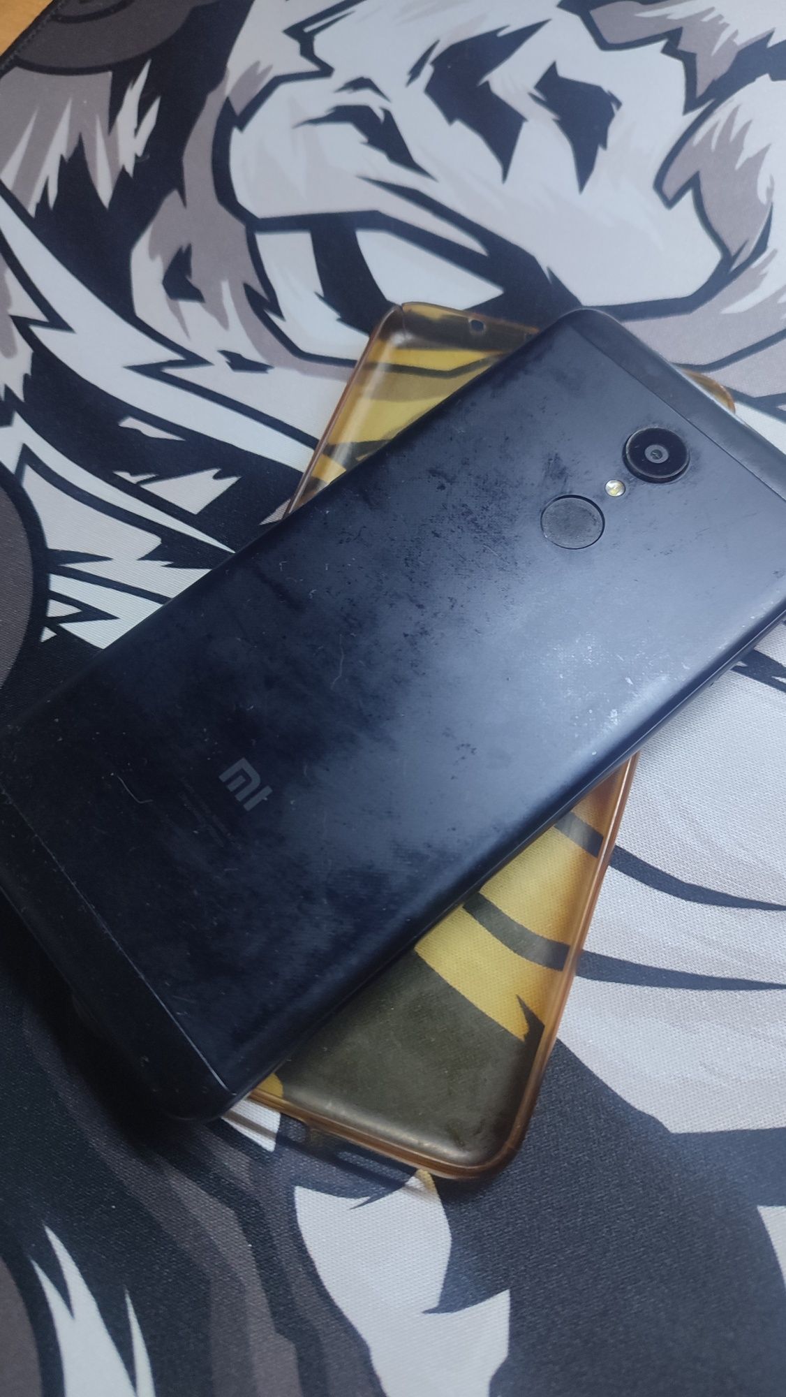 Продам Телефон Redmi 5