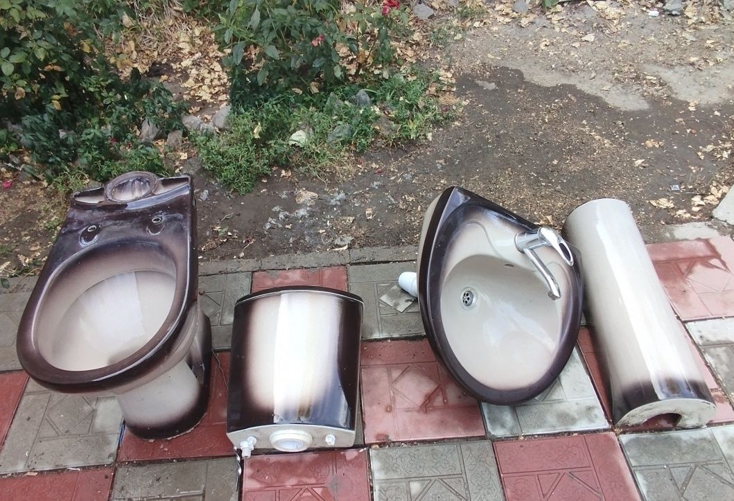 Продам комплект для туалета