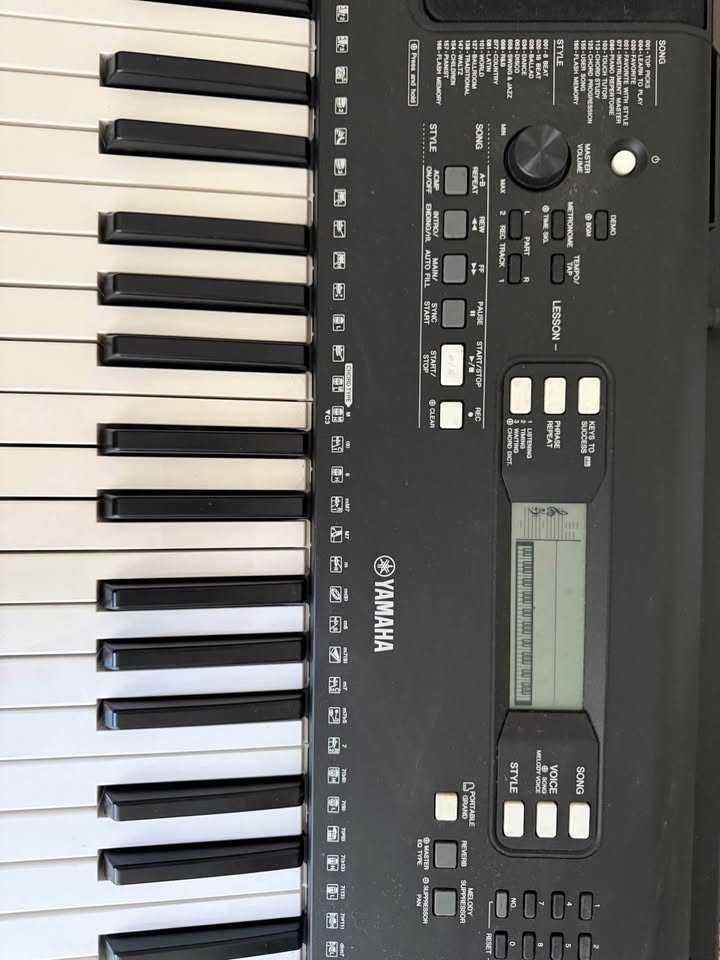 Синтезатор Yamaha PSR-E363