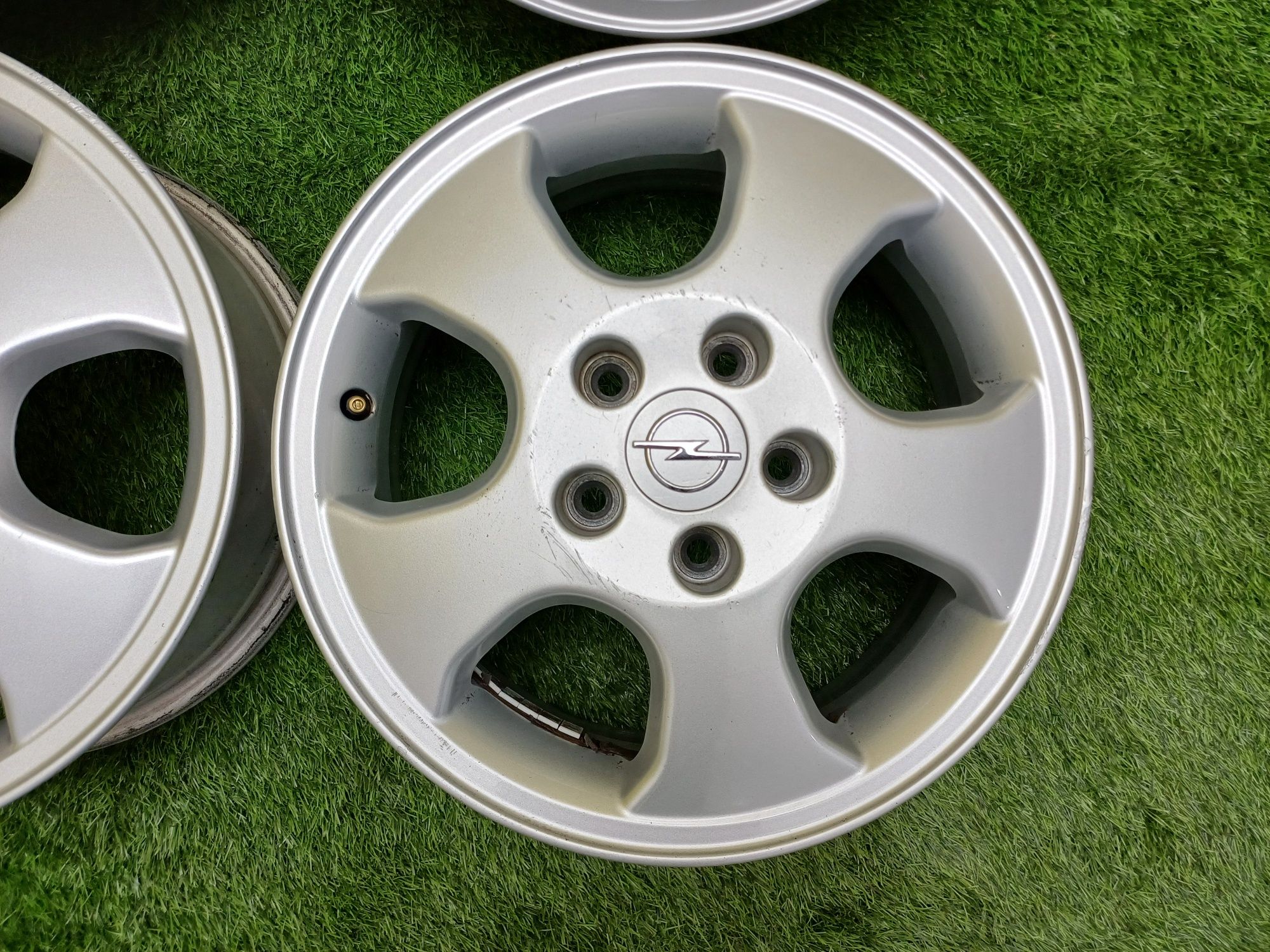 Диски R15 5×110 на Opel и другие.