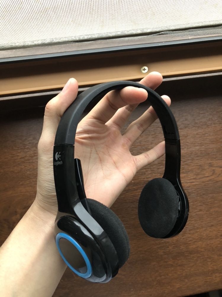Продам Беспроводные Наушники Logitech H600
